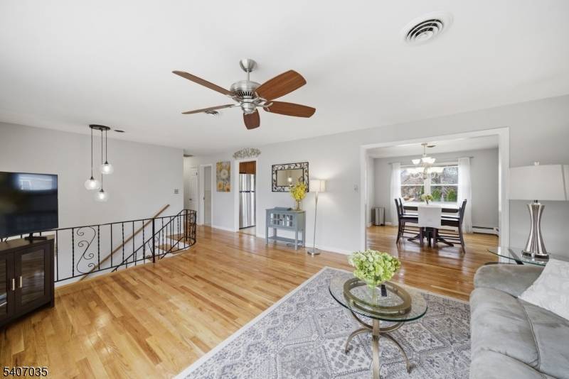 11 Deerfield Rd, Parsippany-troy Hills Twp., NJ 07054