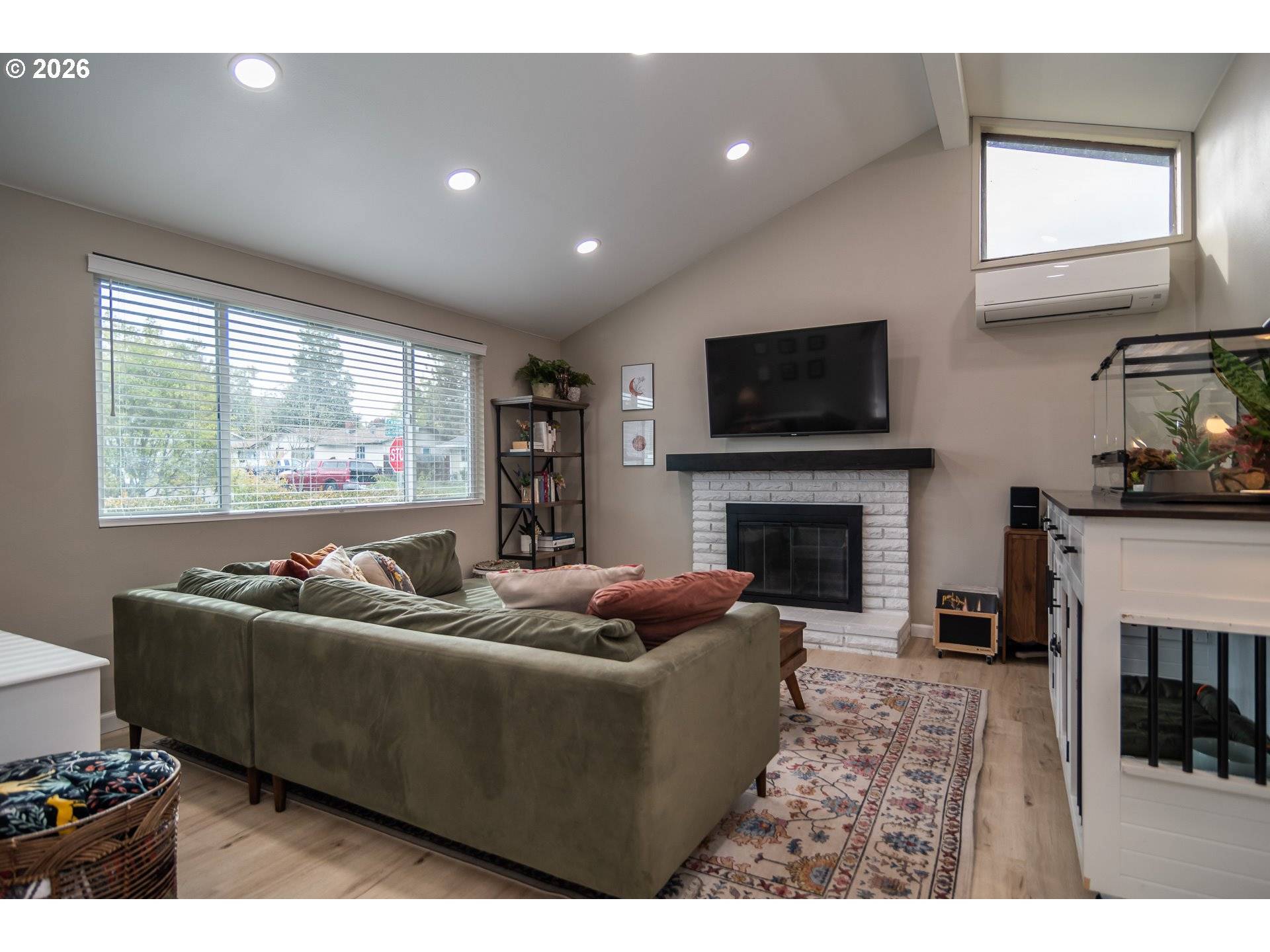 10 CARMEL CT, Roseburg, OR 97470