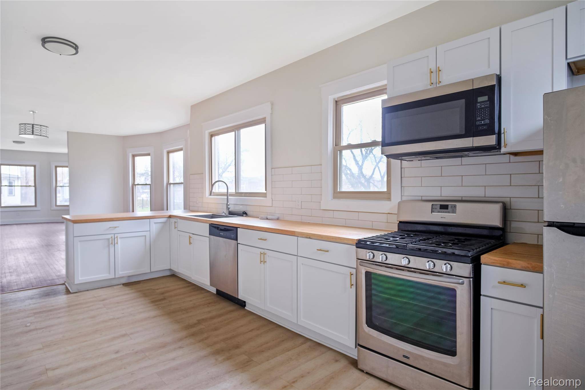 900 Hazelwood ST #Lower, Detroit, MI 48202