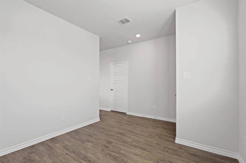 7833 White Spruce Lane, Fort Worth, TX 76123