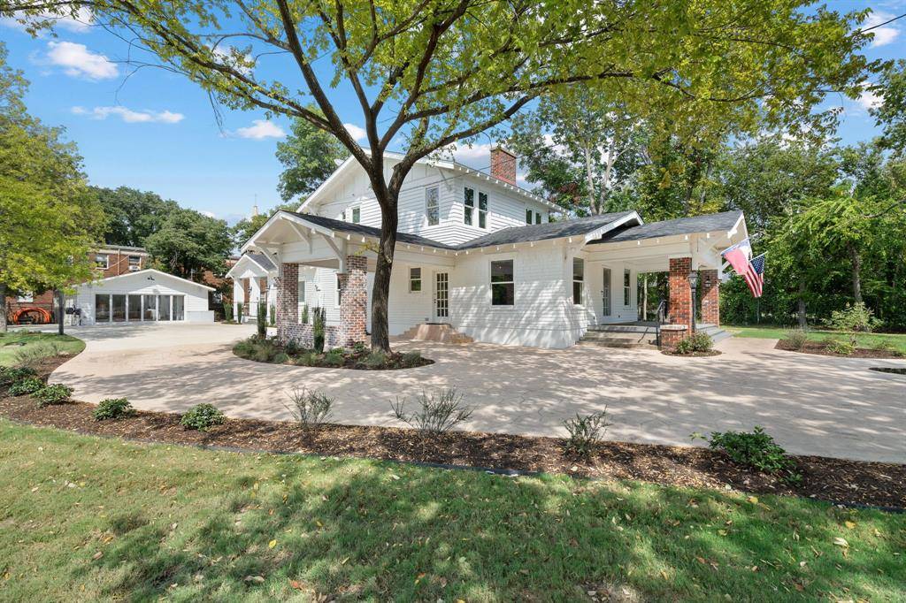 307 Huffhines Street, Richardson, TX 75081