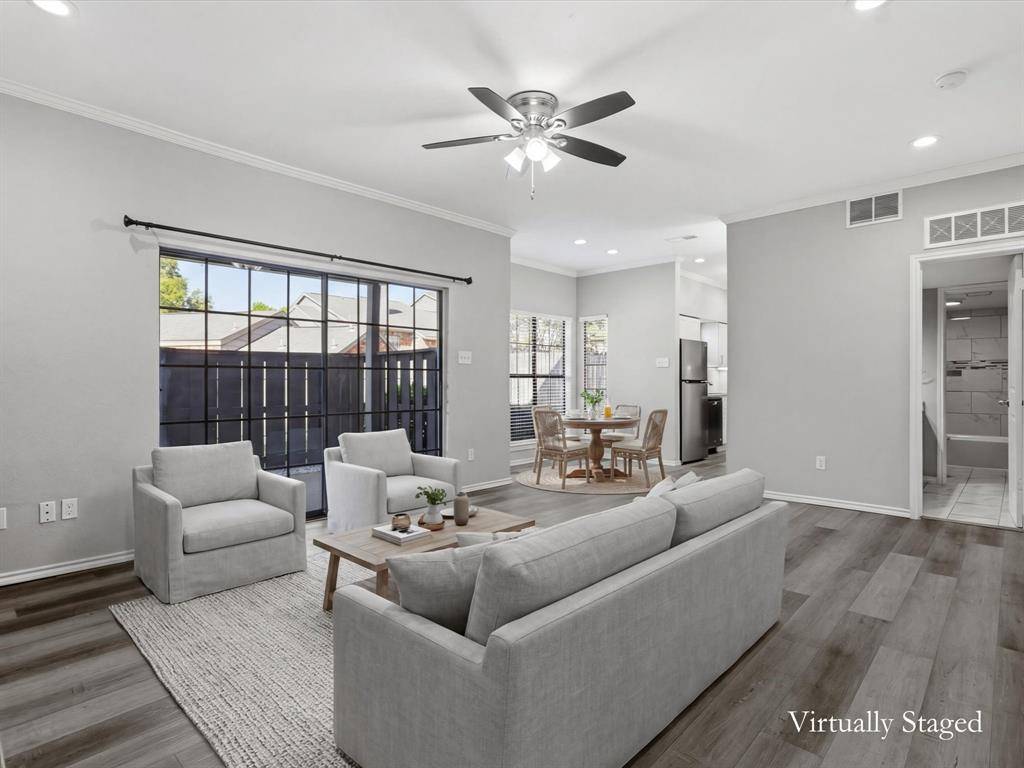 411 Pebble Way #148, Arlington, TX 76006