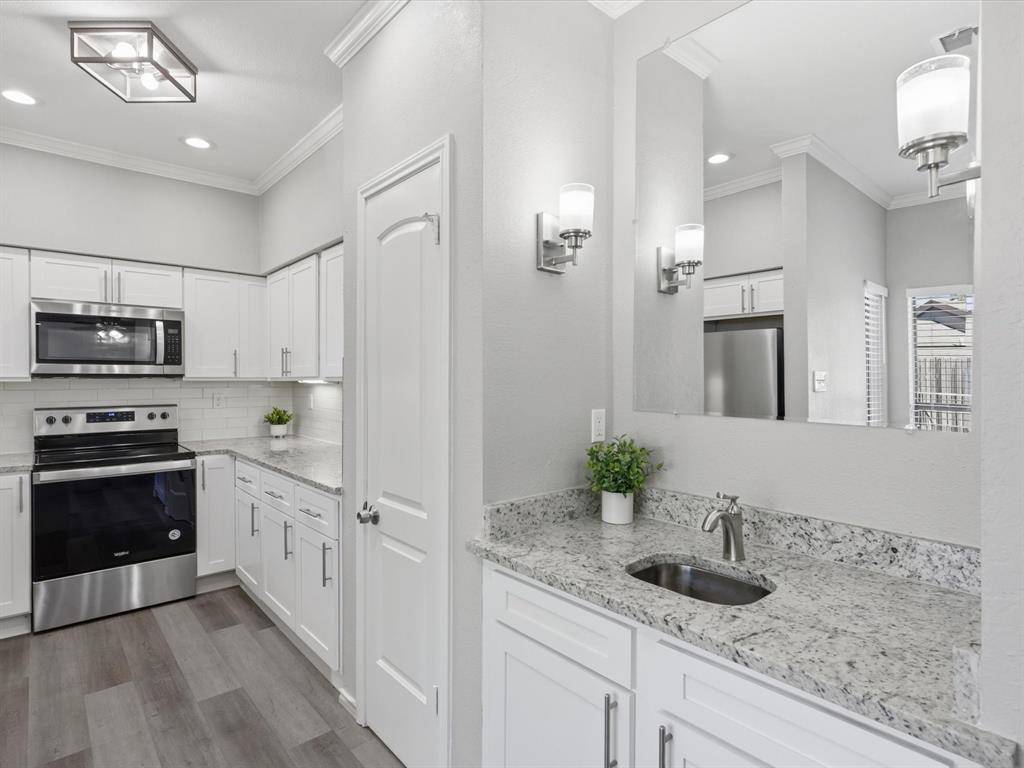 411 Pebble Way #148, Arlington, TX 76006