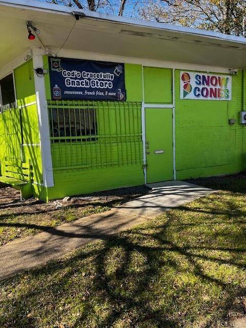 2818 Greenwood Road, Shreveport, LA 71109