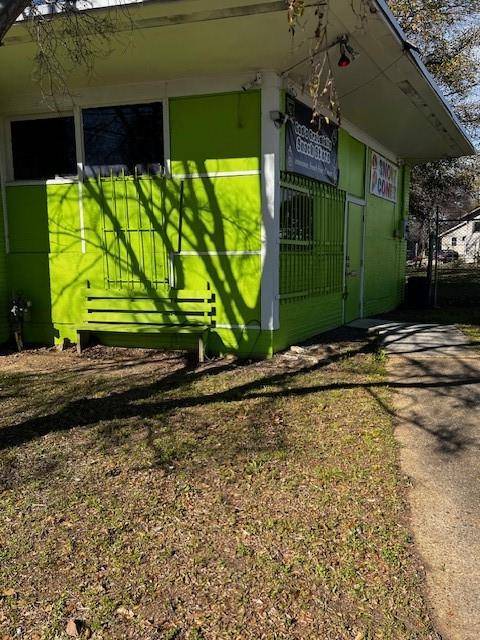 2818 Greenwood Road, Shreveport, LA 71109
