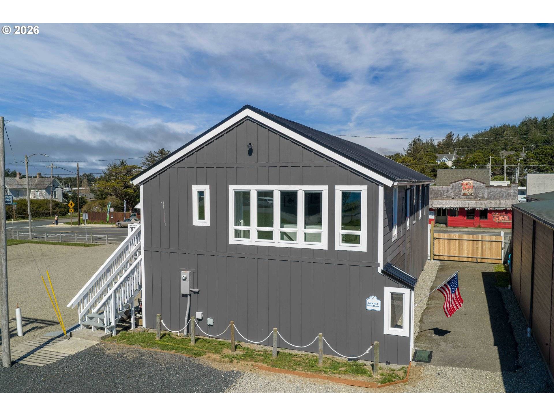 267 6TH ST, Port Orford, OR 97465