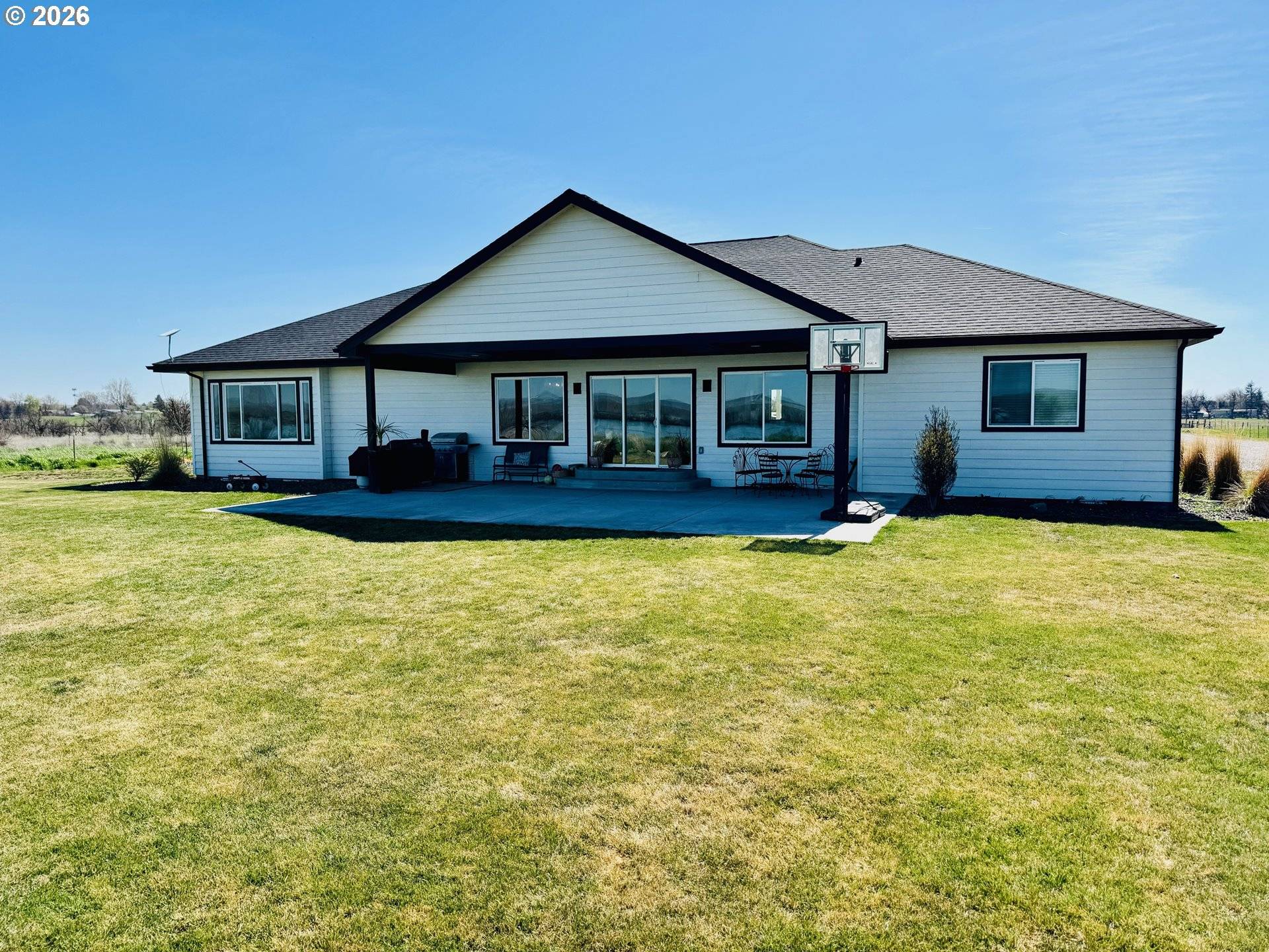 74969 WASHINGTON LN, Irrigon, OR 97844