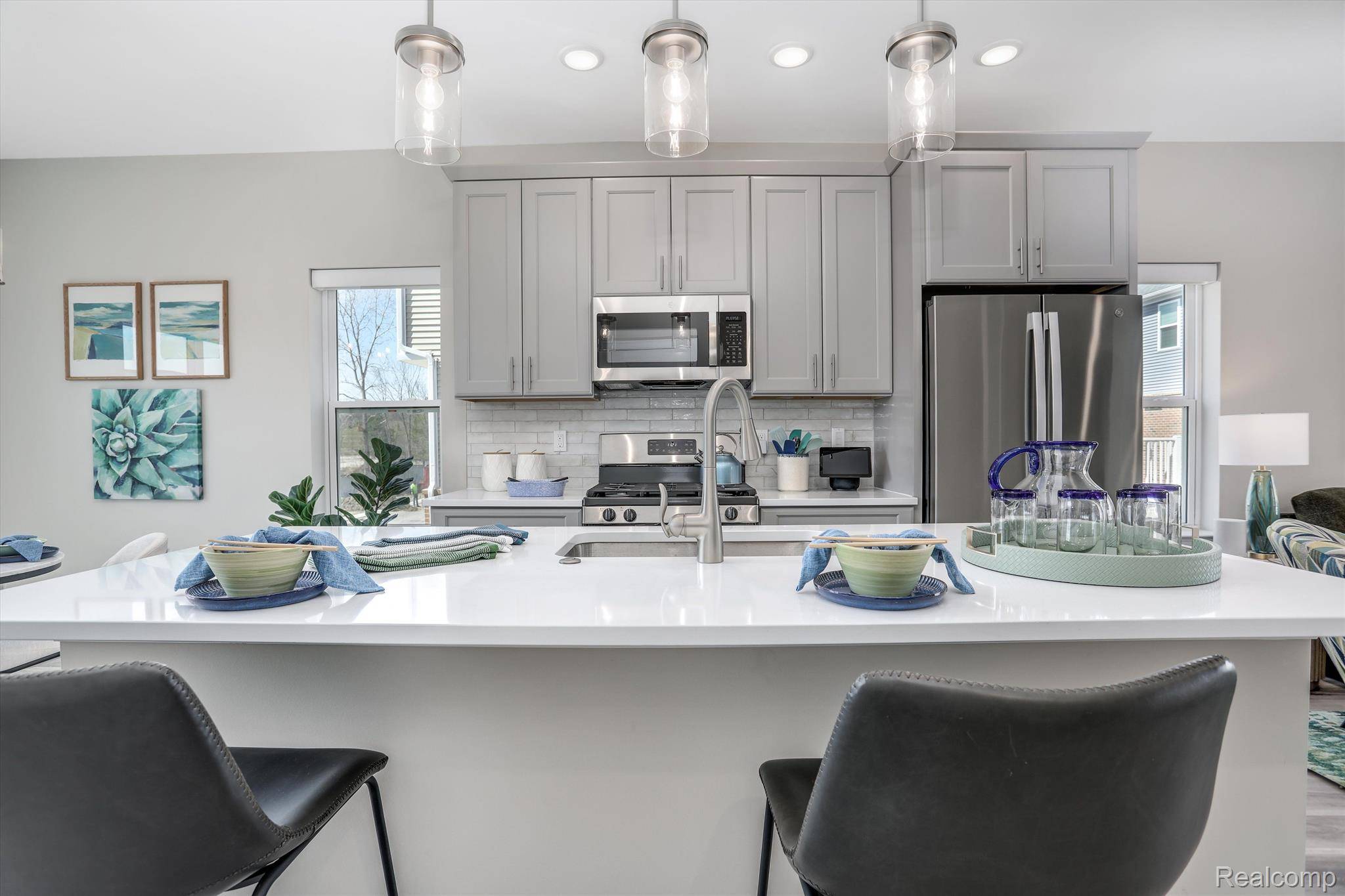 33010 Rougeside Trail RD #47, Farmington, MI 48336