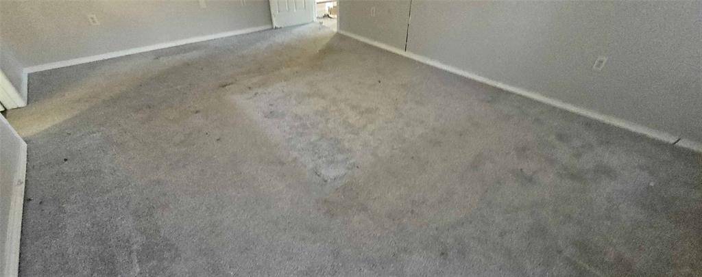 934 Robinwood Drive, Arlington, TX 76017