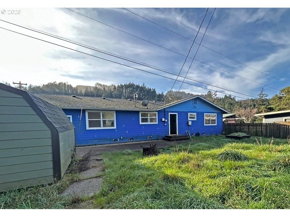 28218 MATEER RD, Gold Beach, OR 97444