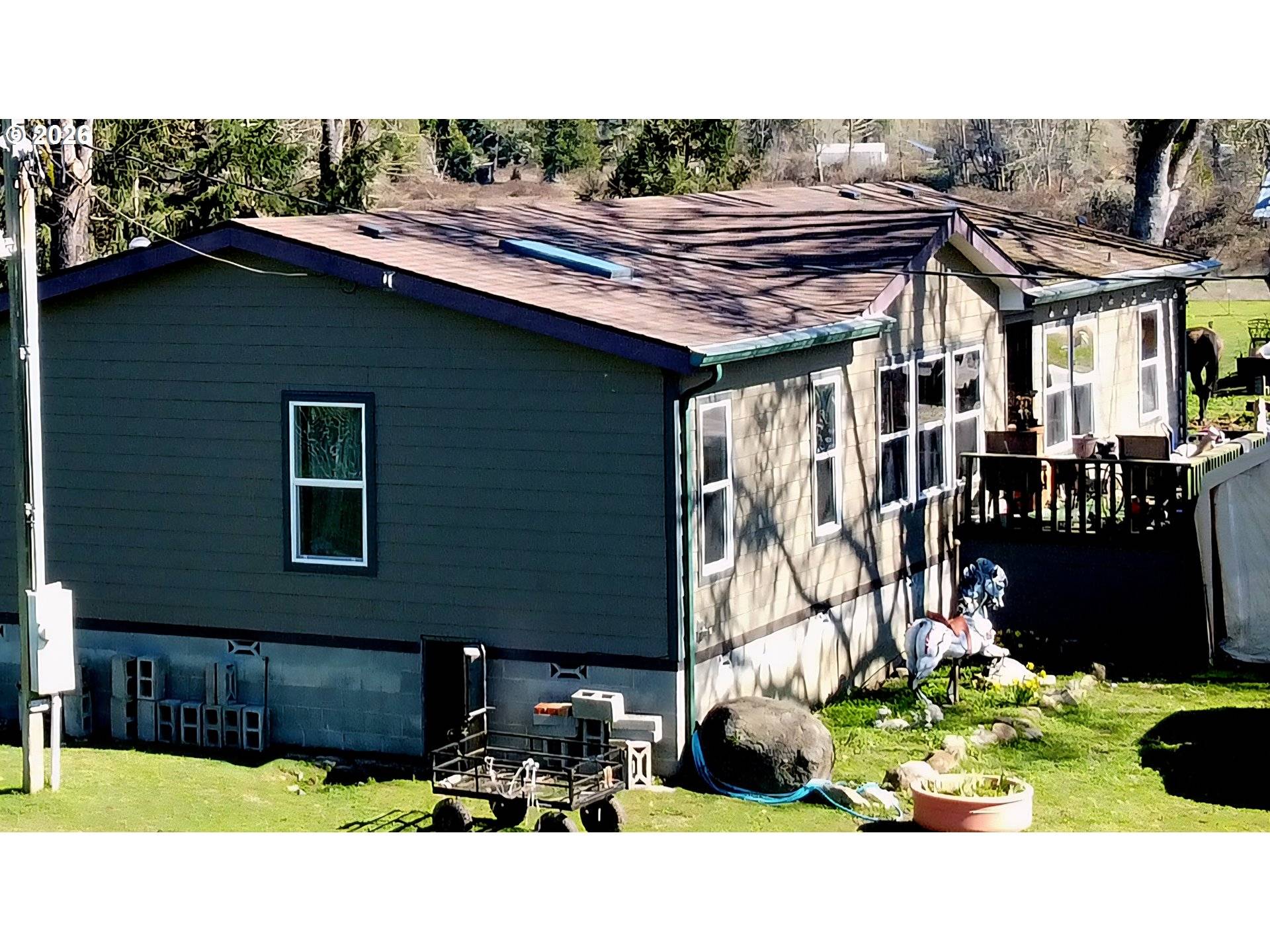 514 EAKIN RD, Azalea, OR 97410