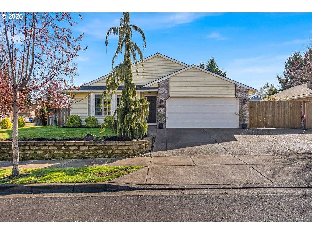 4460 MORFITT ST, Hubbard, OR 97032