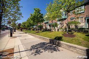 2566 Woodward AVE, Detroit, MI 48201