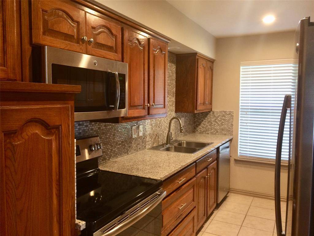 1419 S Story Road, Irving, TX 75060