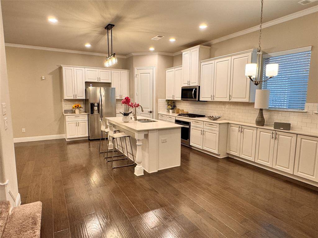 17730 Bottlebrush Drive, Dallas, TX 75252