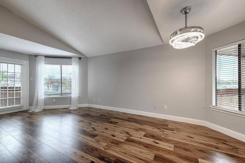 5550 Spring Valley Road #31, Dallas, TX 75254