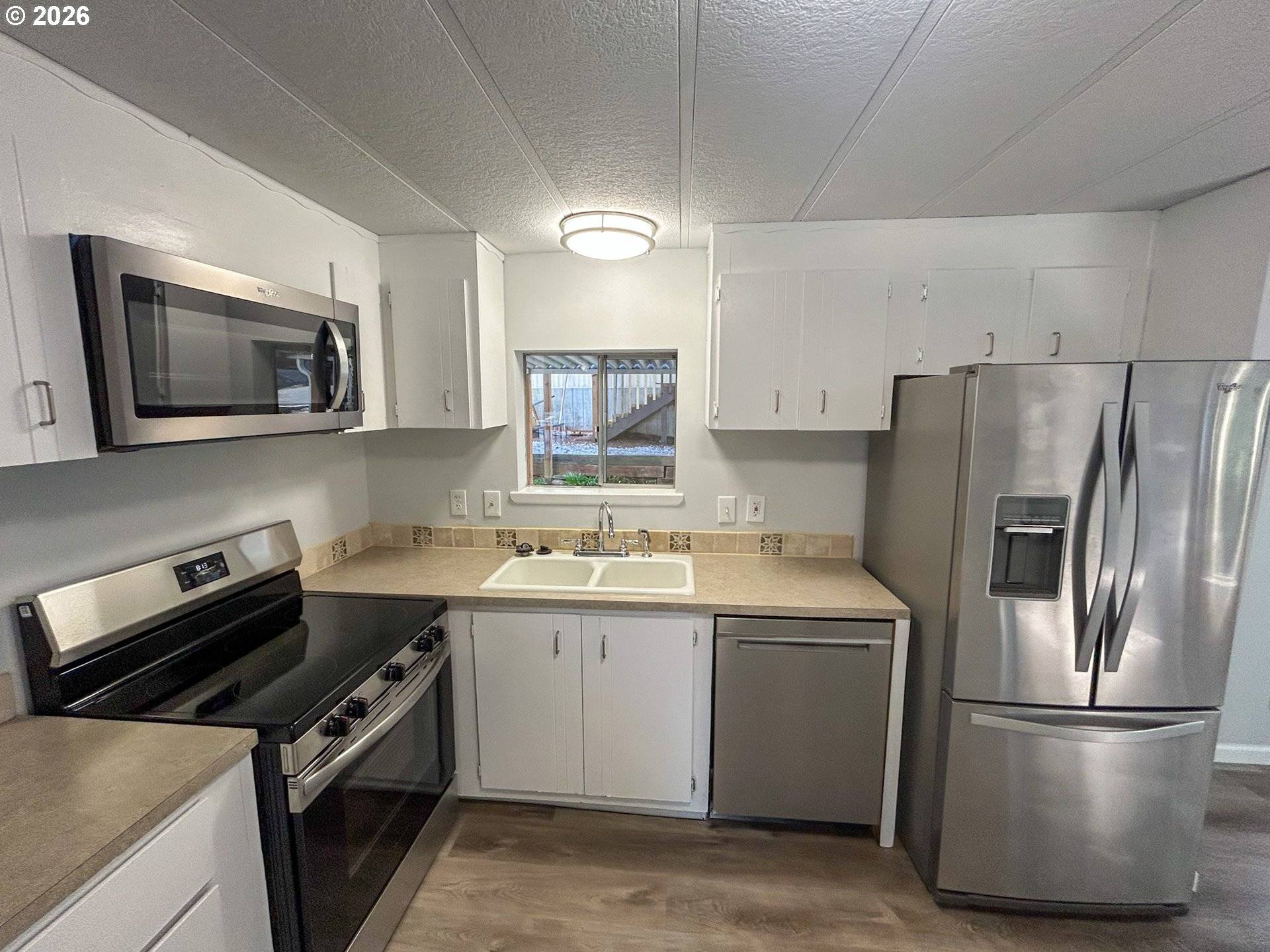 37600 SUNSET ST, Sandy, OR 97055