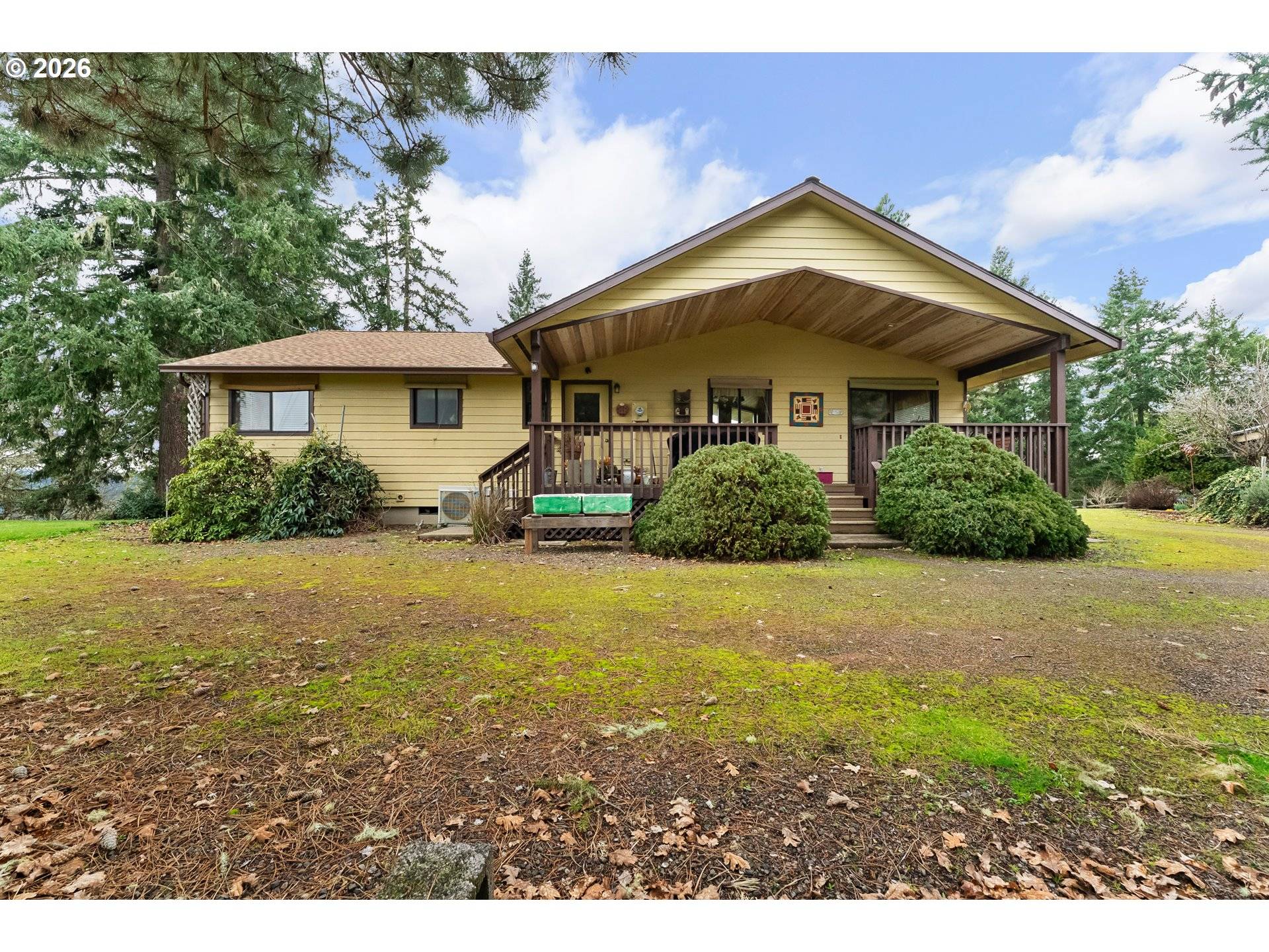 864 LARKSPUR LN, Oakland, OR 97462