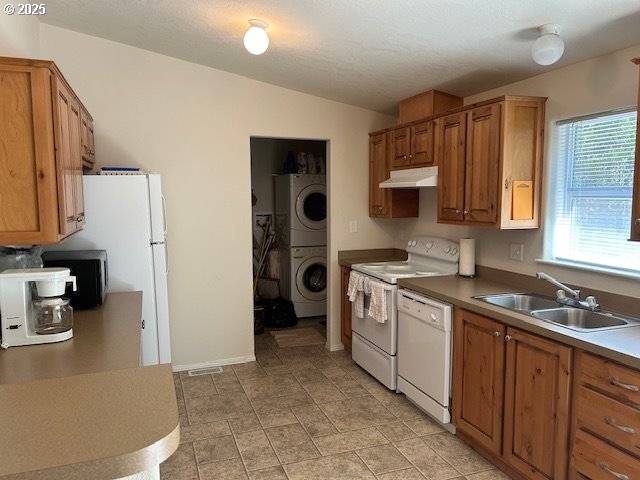 11736 CHINQUAPIN DR, Crescent Lake, OR 97733