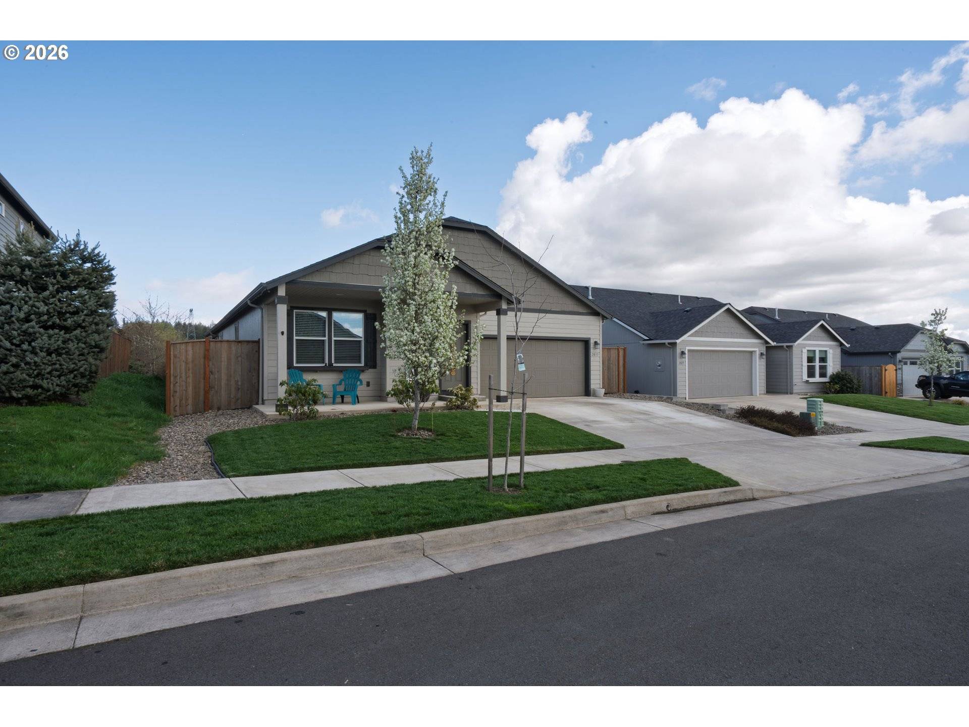 2833 ESSEX AVE, Albany, OR 97321