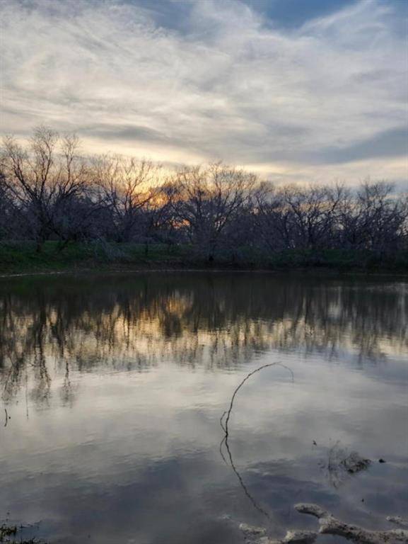 131 Hcr 1417, Covington, TX 76636