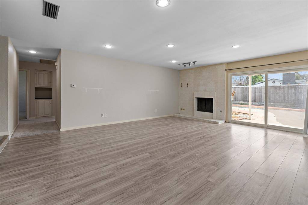 1722 Plantation Road, Garland, TX 75044