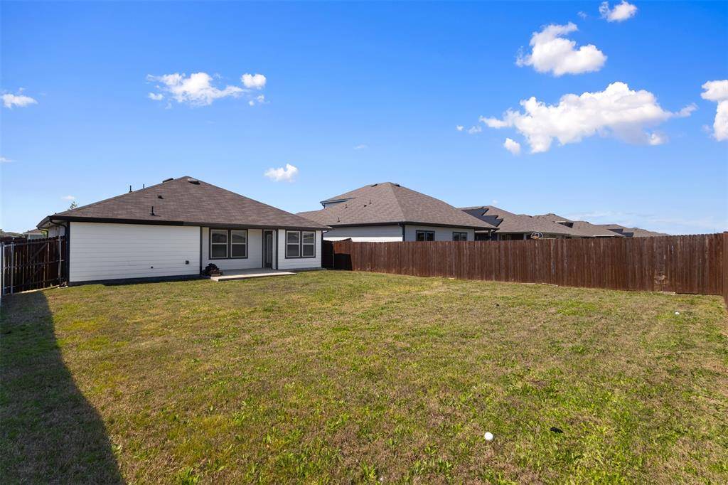 6537 Shoreline Lane, Princeton, TX 75407
