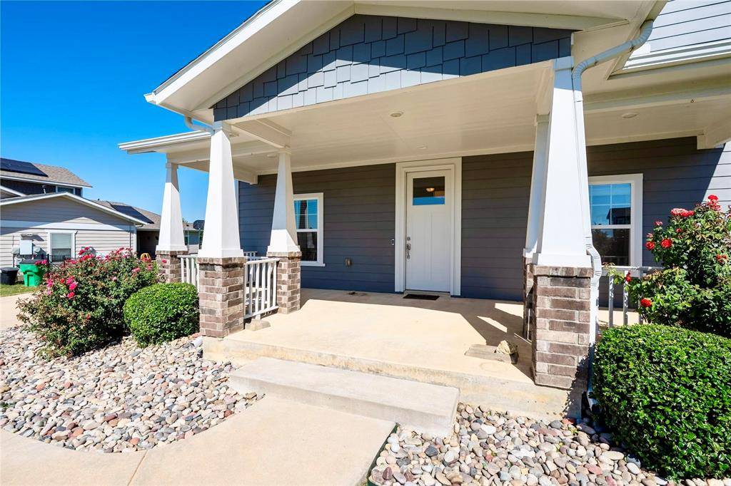 1341 Greenfield Drive, Gainesville, TX 76240