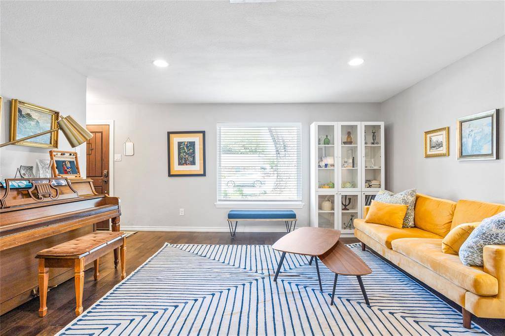 606 Burnwood Drive, Irving, TX 75062