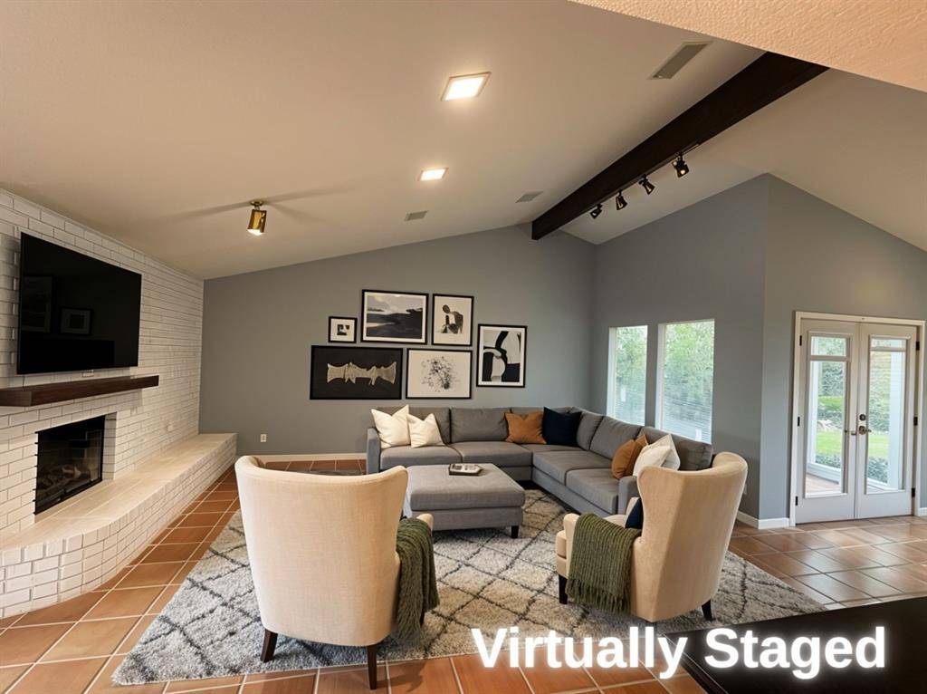 5604 Trail Crest Drive, Arlington, TX 76017