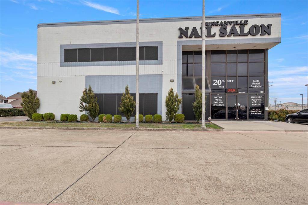 220 S Cedar Ridge Drive, Duncanville, TX 75116