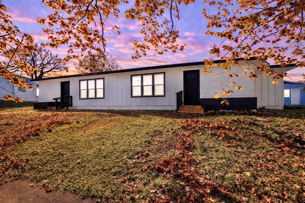 36 Twining Drive, Denison, TX 75020