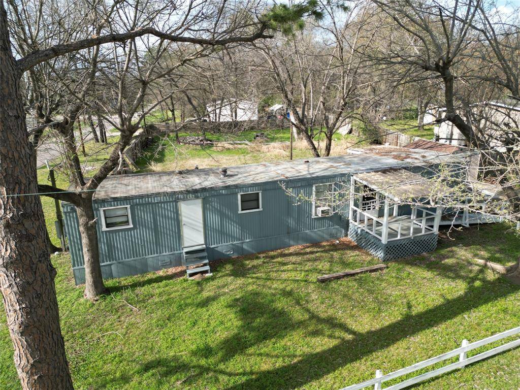 400 E Oak Grove Road, Corsicana, TX 75110