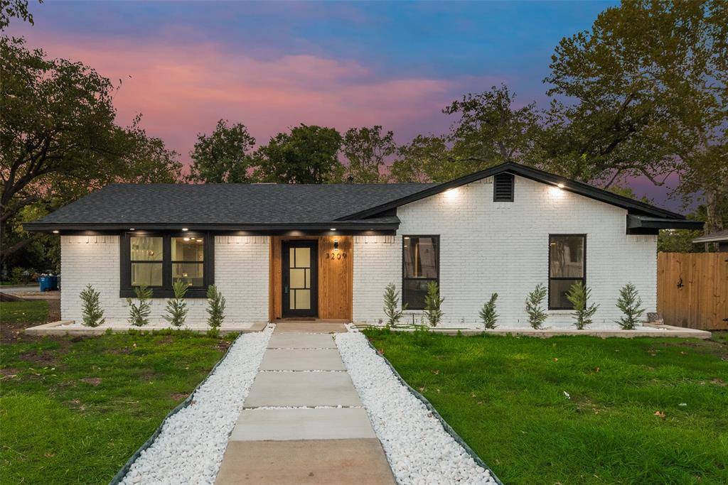 3209 Royal Lane, Dallas, TX 75229