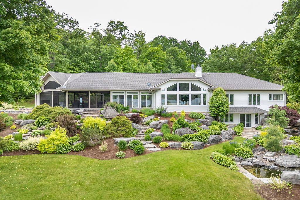 2741 Foymount RD, Bonnechere Valley, ON K0J 1T0