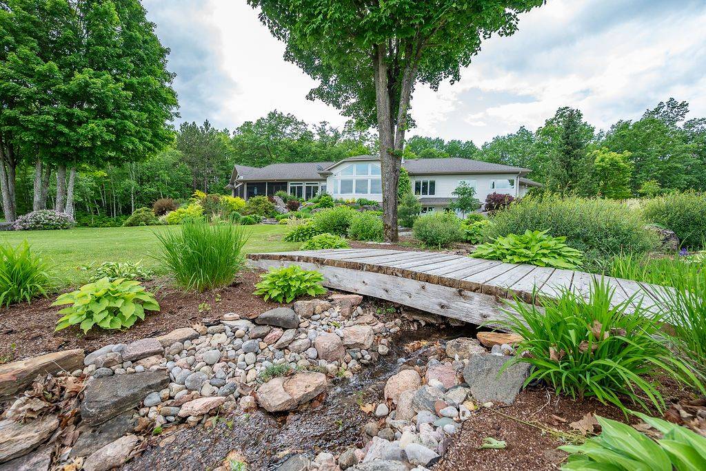 2741 Foymount RD, Bonnechere Valley, ON K0J 1T0