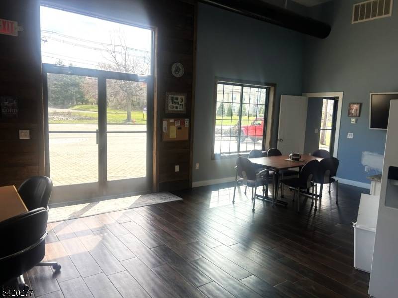 81 Passaic Ave, Fairfield Twp., NJ 07004