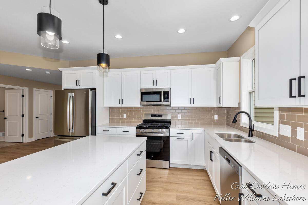 4498 Meadow Pond WAY #66, Heathtownship_allegan, MI 49419