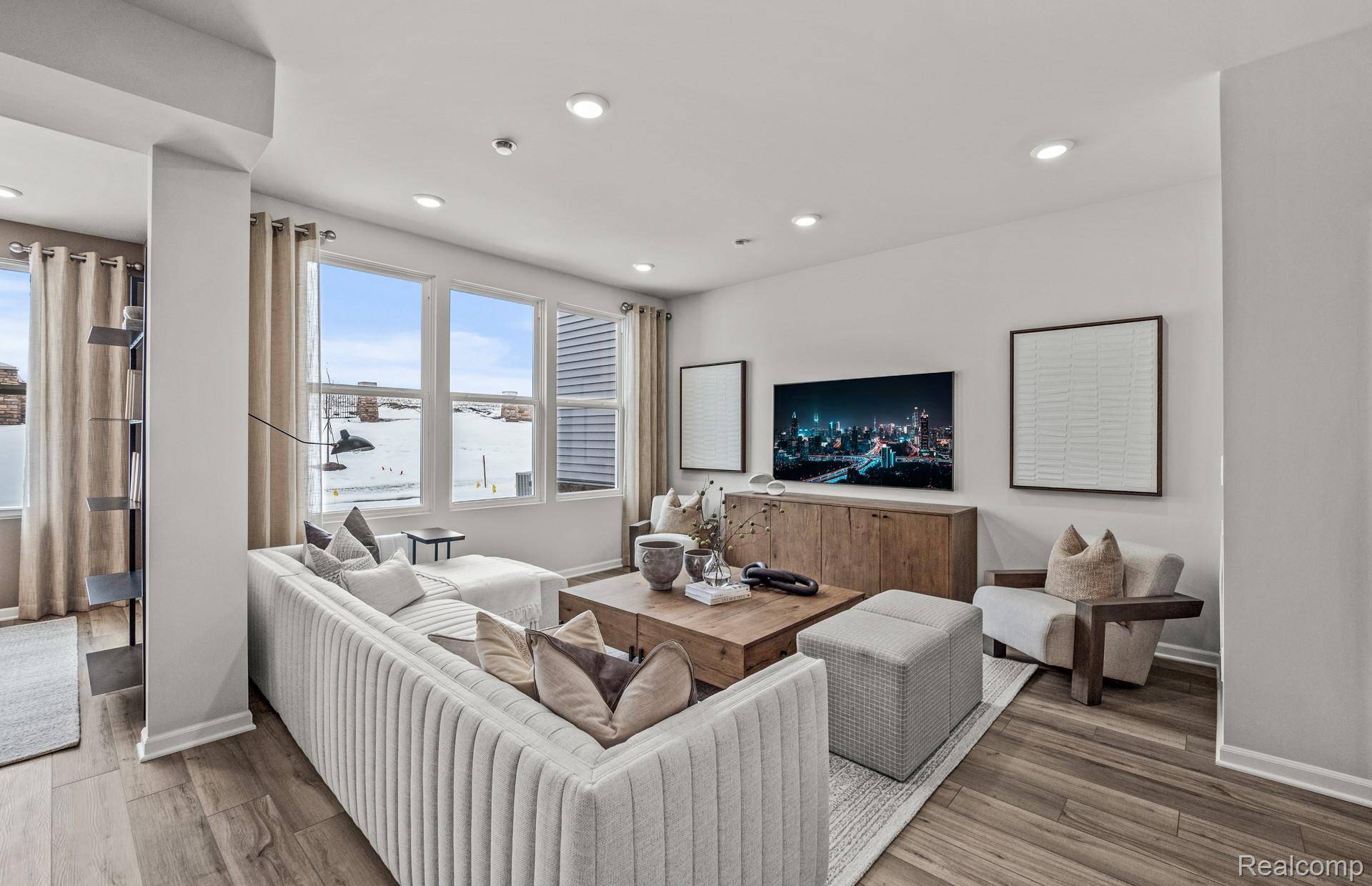 1512 Arcadia DR, Milford Charter Township, MI 48381