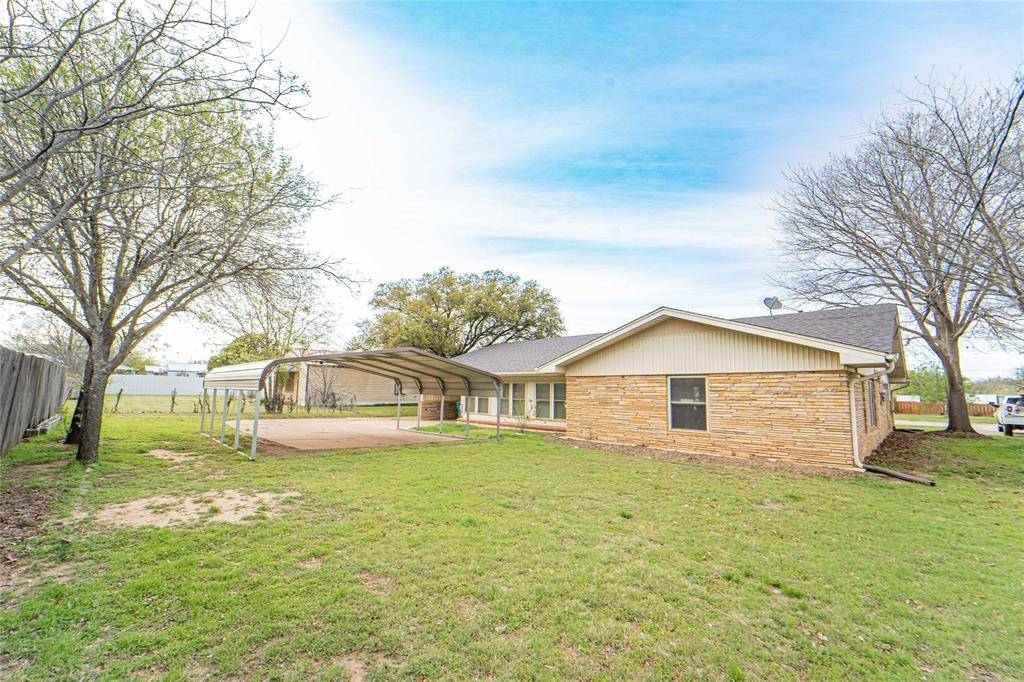 1405 W Wheeler Street, Breckenridge, TX 76424