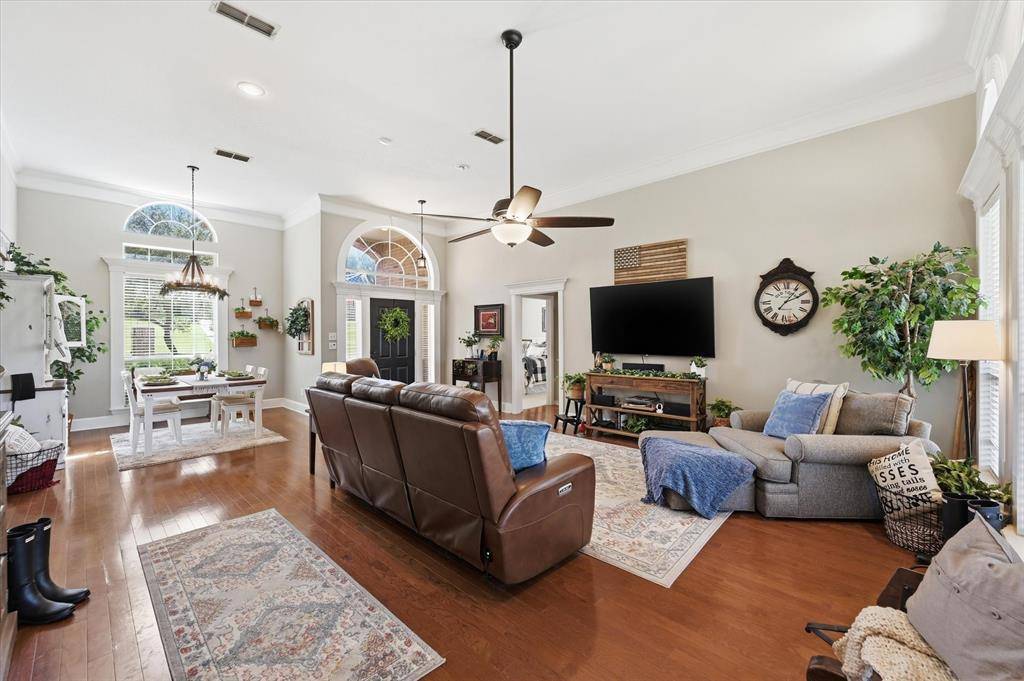 4103 Cross Bend Drive, Arlington, TX 76016