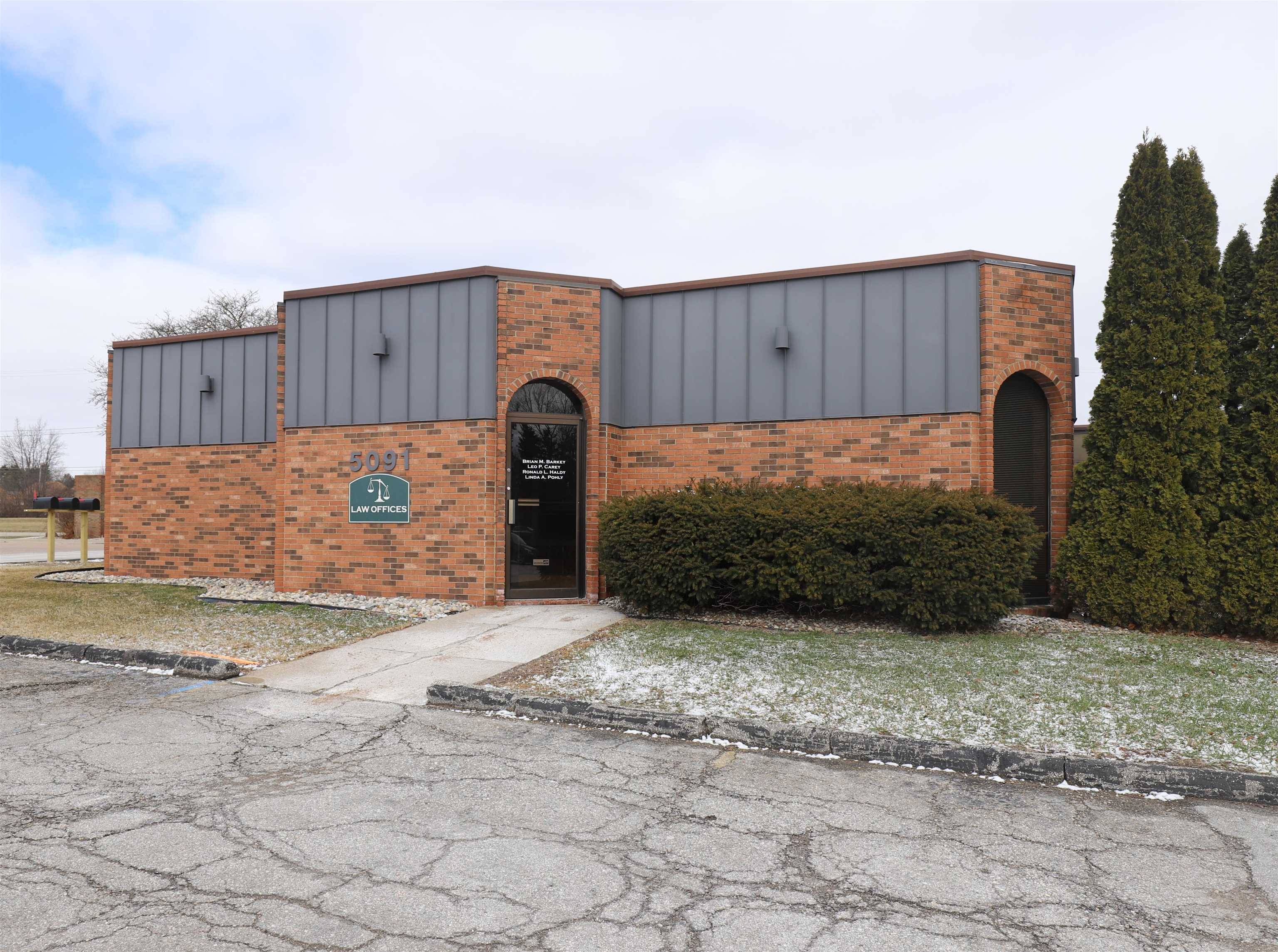 5091 Miller RD, Flint Twp, MI 48507