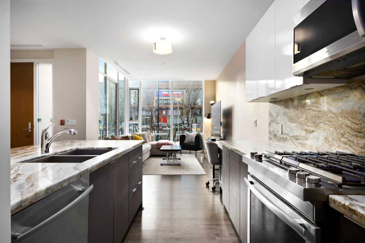 574 Riverfront LN SE, Calgary, AB T2G1K1