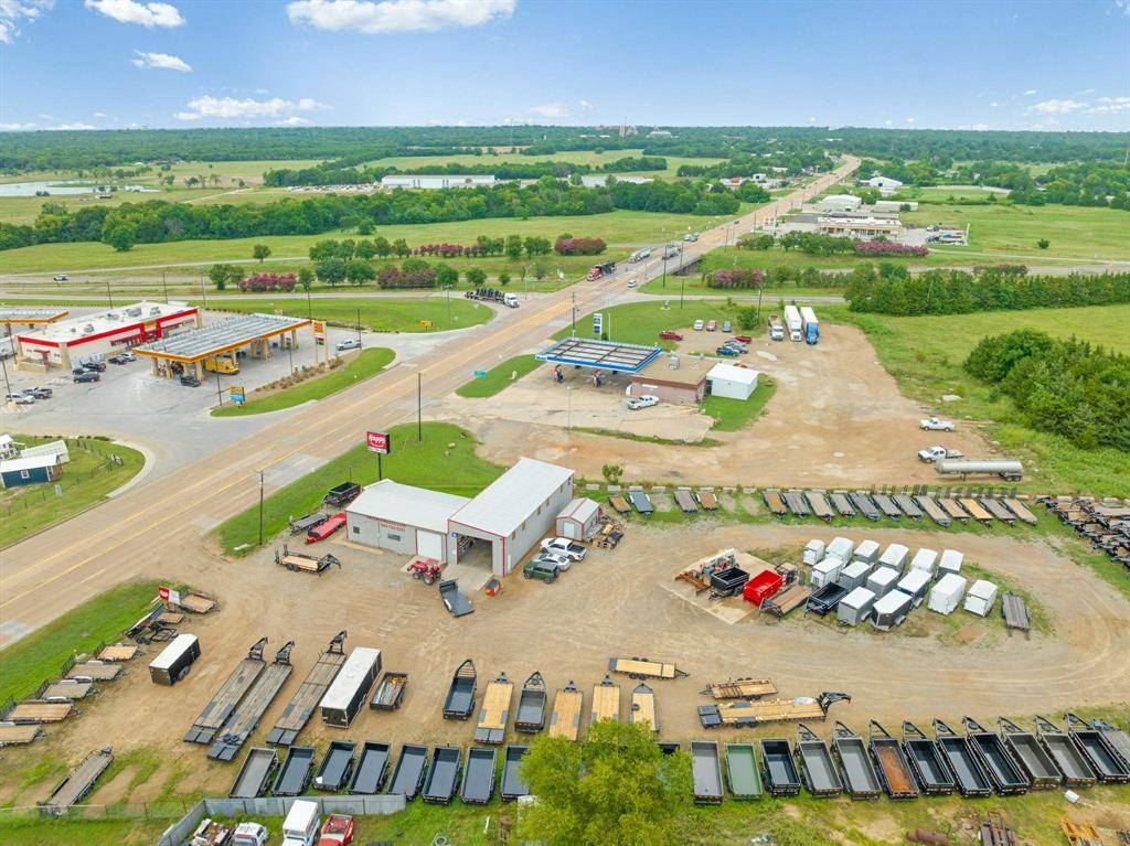 2975 S Church, Paris, TX 75460