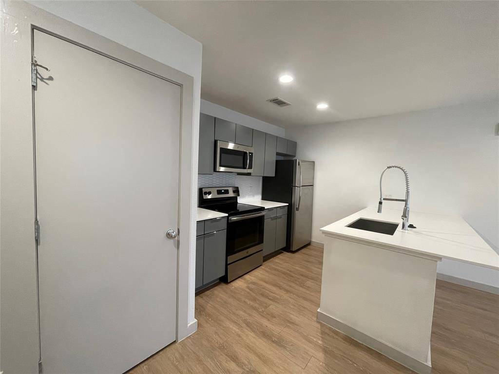 5520 Gaston Avenue #108, Dallas, TX 75214