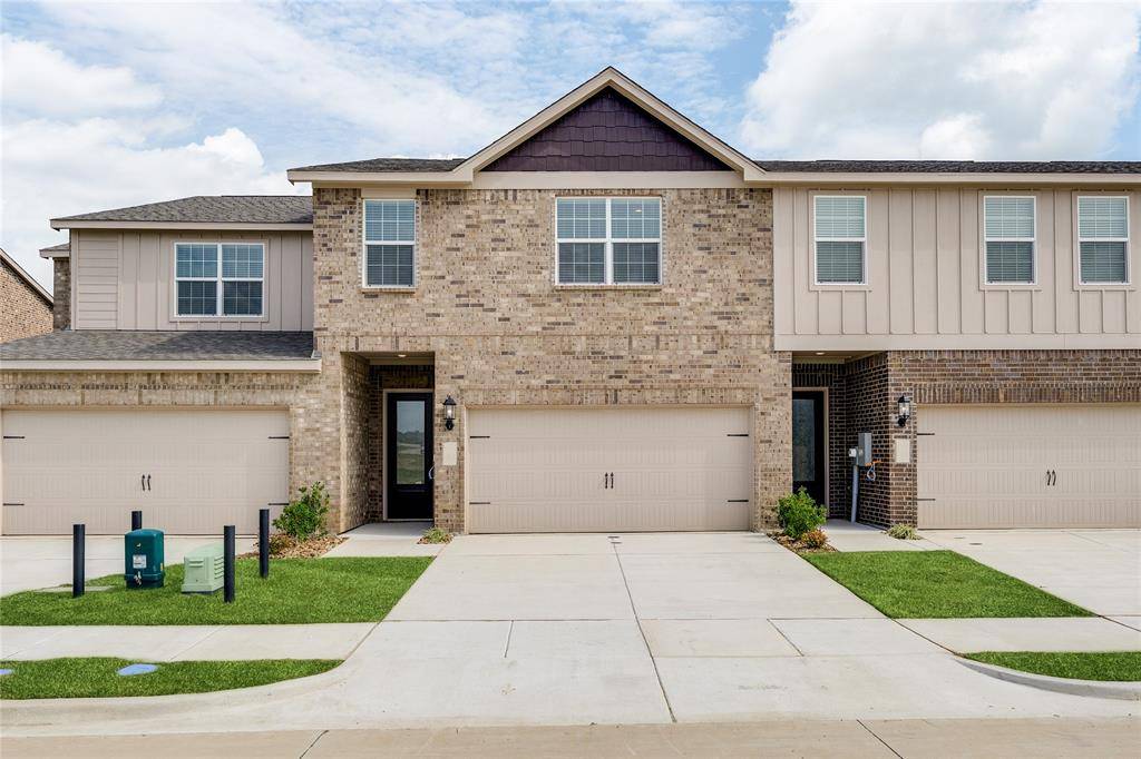 754 Carson Lane, Pilot Point, TX 76258
