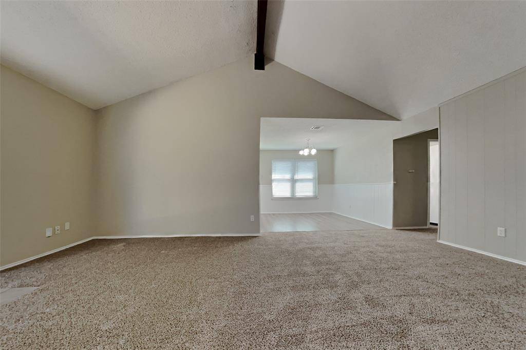 6217 Autumn Springs Court, Arlington, TX 76001