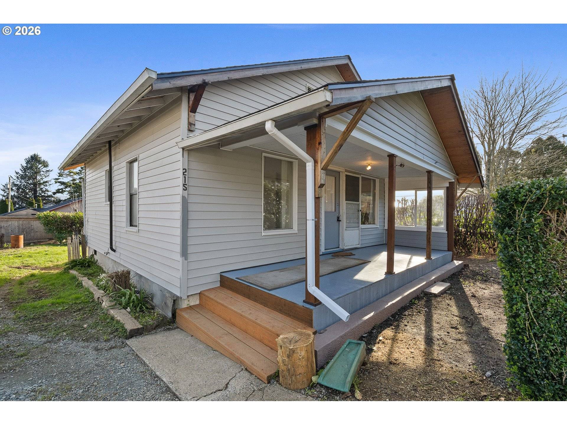 215 CYPRESS AVE, Garibaldi, OR 97118