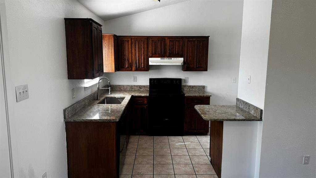 2406 Villanova Street, Arlington, TX 76018