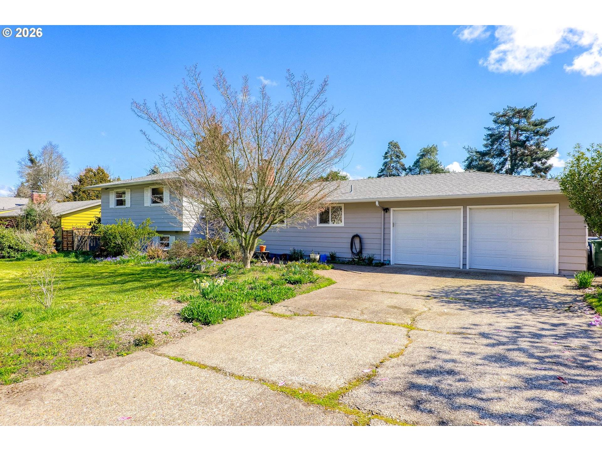 355 S STADIUM DR, Monmouth, OR 97361